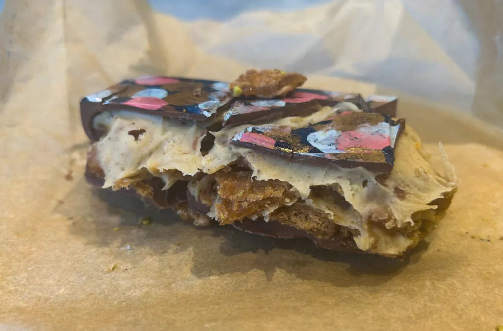 chocolate bar from doughnosh