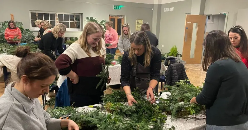 create your happy wreath workshop