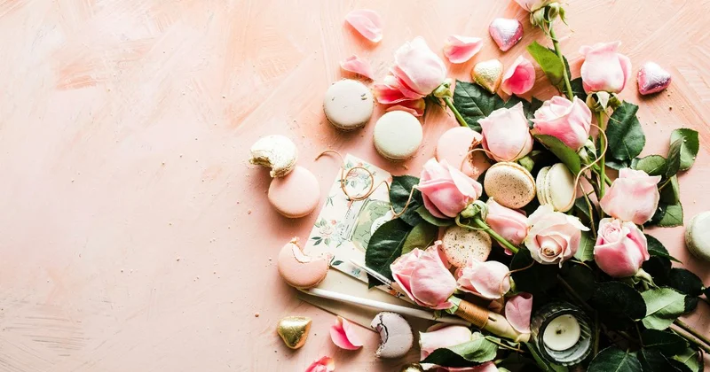 macarons and flowers