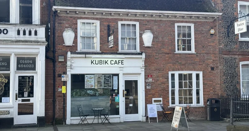 kubik cafe